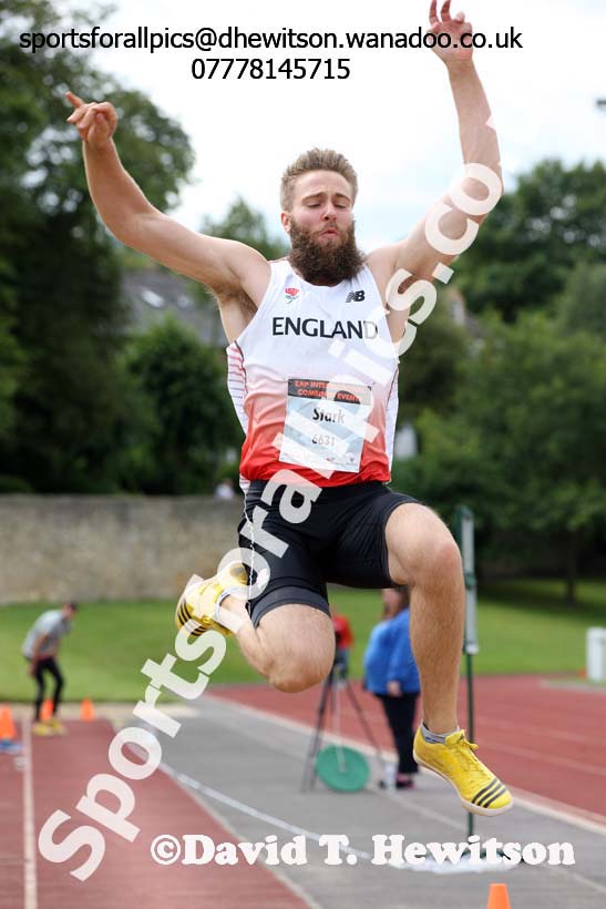 Senior mens long jump, EAP International Combined Events, Hexham Northumberland. Photo: David T. Hewitson/Sports for All Pics
